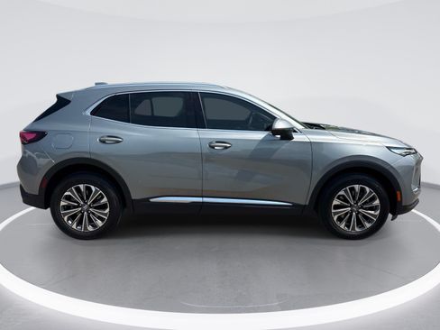 Used 2025 Buick Envision Preferred AWD/4WD image 9
