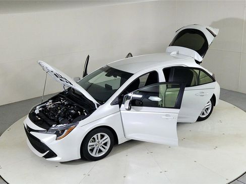 Used 2022 Toyota Corolla SE image 43