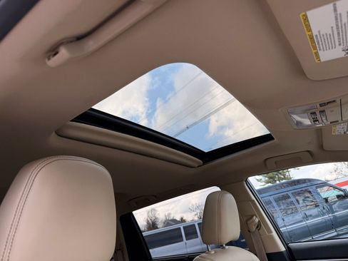 Used 2019 Toyota Highlander Limited image 25