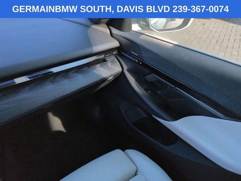 Certified 2024 BMW 530i xDrive w/ Premium Package AWD/4WD image 18
