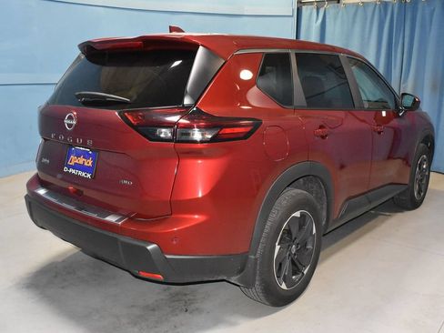 Certified 2026 Nissan Rogue SV AWD/4WD image 23