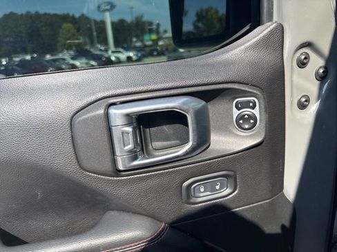 Used 2019 Jeep Wrangler Unlimited Rubicon AWD/4WD image 38