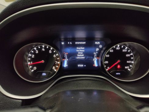 Used 2019 Jeep Compass Limited FWD image 23