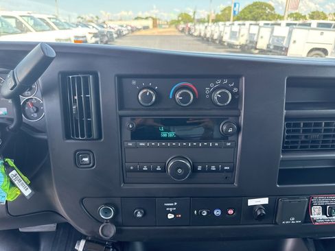 New 2025 Chevrolet Express 3500 w/ Power Convenience Package image 14