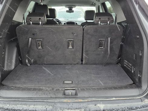 Used 2021 Chevrolet Traverse RS AWD/4WD image 5