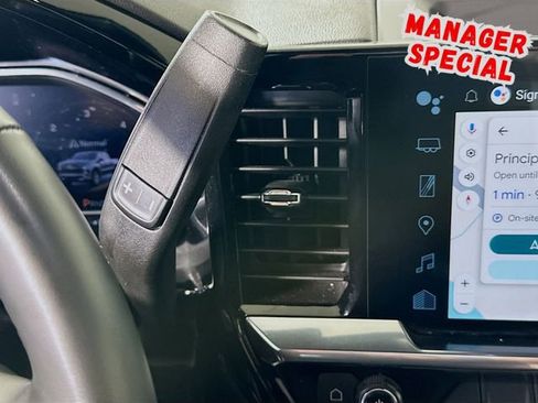 Used 2025 Chevrolet Silverado 1500 LT image 19