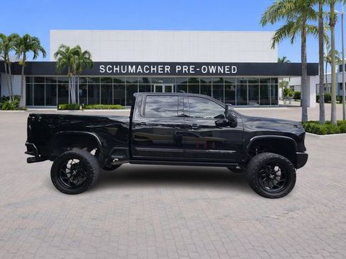 Used 2024 Chevrolet Silverado 2500 High Country w/ Midnight Edition AWD/4WD image 8