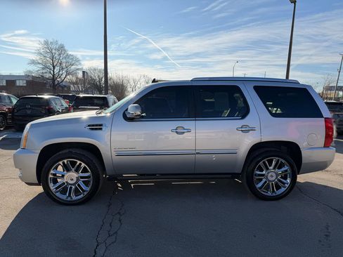Used 2012 Cadillac Escalade Platinum image 6