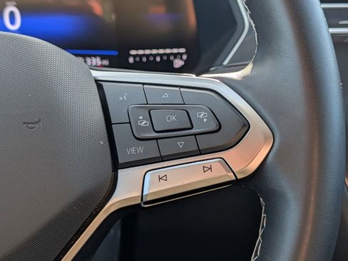 Used 2024 Volkswagen Tiguan S image 25