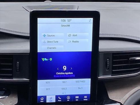 Used 2023 Ford Explorer Platinum w/ Technology Package image 10