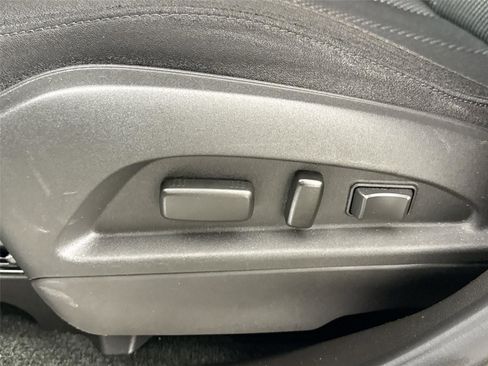 Used 2015 Chevrolet Equinox LT w/ Driver Convenience Package image 27