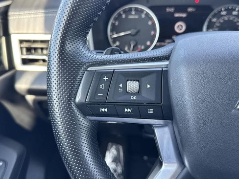 Used 2024 Mitsubishi Outlander SE image 10