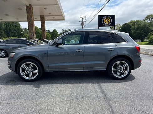 Used 2012 Audi Q5 3.2 Prestige w/ Prestige Pkg image 3
