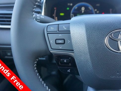 New 2026 Toyota Camry SE image 4