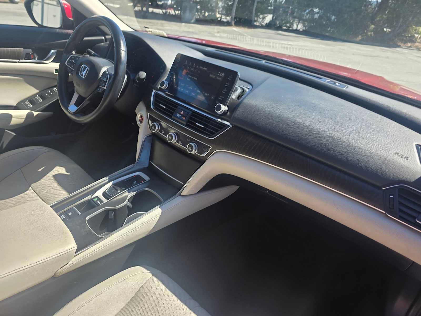 Used 2018 Honda Accord EX-L image 11