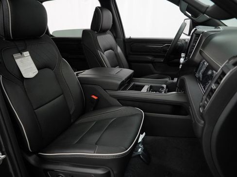 New 2027 RAM 1500 Limited w/ Night Edition AWD/4WD image 32