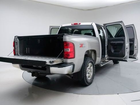 Used 2007 Chevrolet Silverado 1500 LT w/ 1LT Convenience Package AWD/4WD image 21