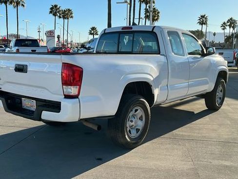 Used 2016 Toyota Tacoma SR w/ SR Convenience Package image 19