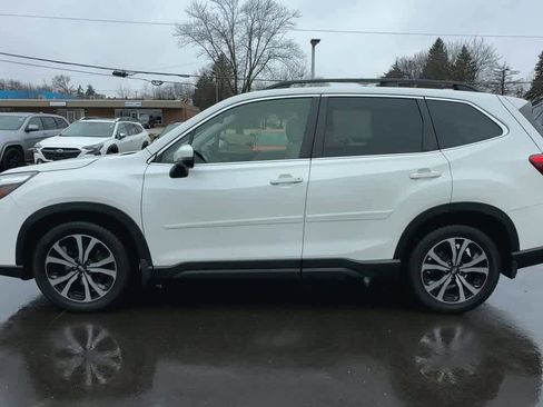 Used 2020 Subaru Forester Limited image 5