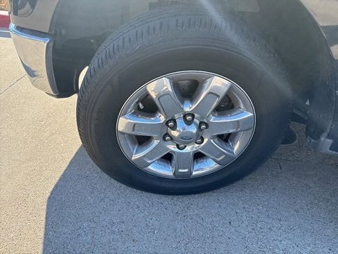 Used 2014 Ford F150 XLT w/ Equipment Group 302A Luxury image 5