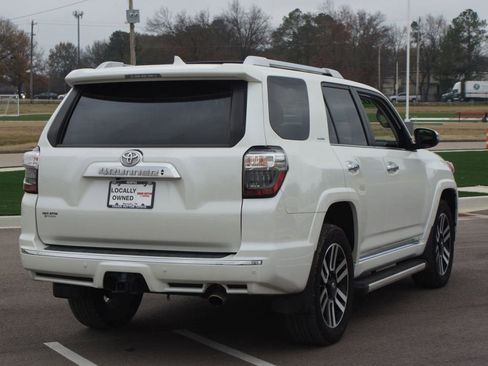Used 2022 Toyota 4Runner Limited image 21