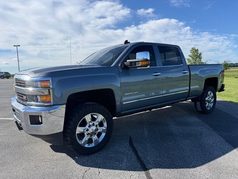 Used 2015 Chevrolet Silverado 3500 LTZ w/ Duramax Plus Package AWD/4WD image 2