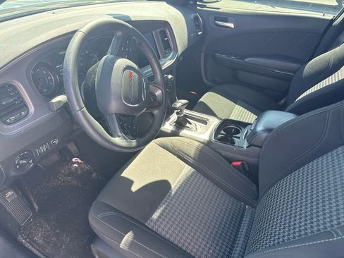 Used 2023 Dodge Charger SXT w/ Blacktop Package AWD/4WD image 5