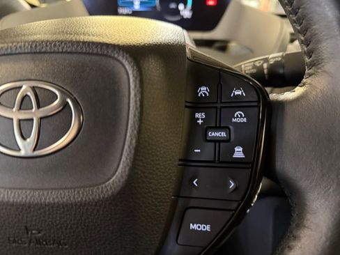 Used 2023 Toyota bZ4X XLE w/ Weather Package image 23