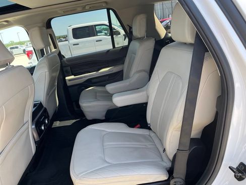 Used 2021 Ford Expedition Platinum RWD image 6