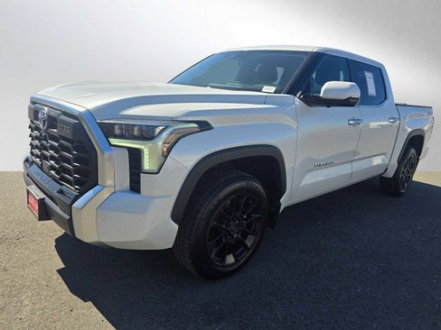 Used 2022 Toyota Tundra Limited w/ TRD Off-Road Package image 7