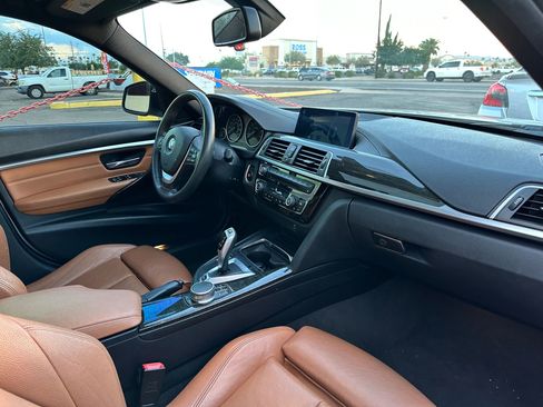 Used 2018 BMW 330e image 25