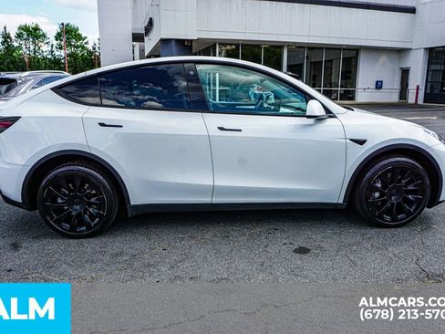 Used 2023 Tesla Model Y Long Range AWD/4WD image 9