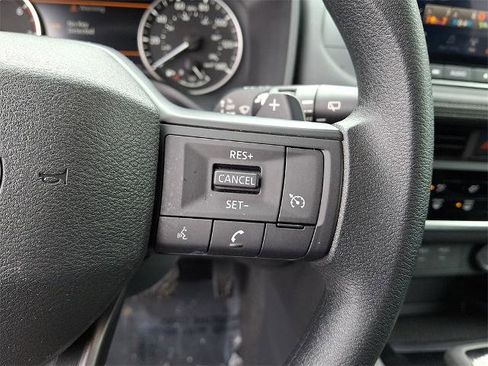 Certified 2025 Nissan Rogue S image 23