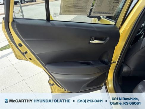 Used 2023 Toyota Corolla Cross AWD Hybrid w/ Convenience Package image 23