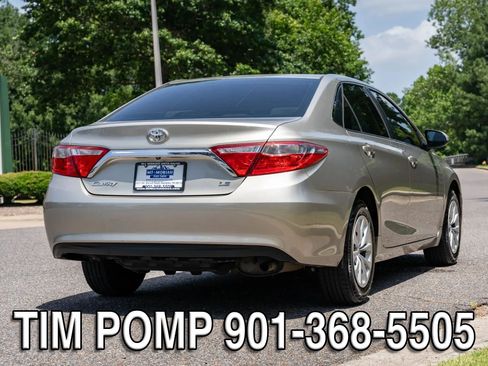 Used 2015 Toyota Camry LE FWD image 6