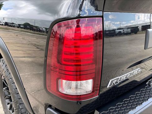 Used 2017 RAM 1500 Rebel AWD/4WD image 20