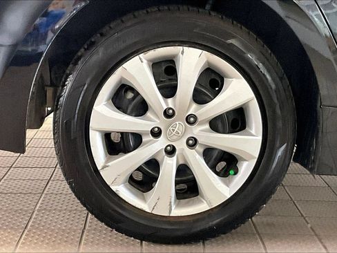 Used 2024 Toyota Corolla LE FWD image 35