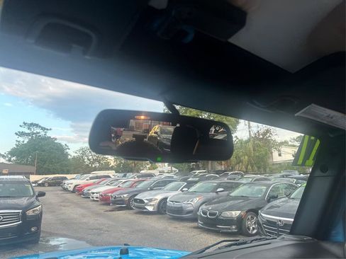 Used 2017 Jeep Wrangler Unlimited Sahara image 13