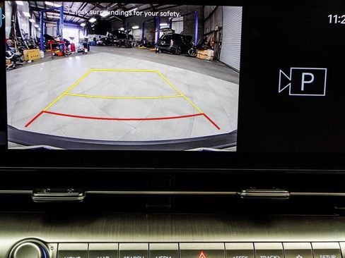 Used 2025 Hyundai Kona SEL image 29