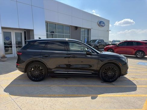 Used 2022 Lincoln Corsair Reserve w/ Equipment Group 201A AWD/4WD image 8