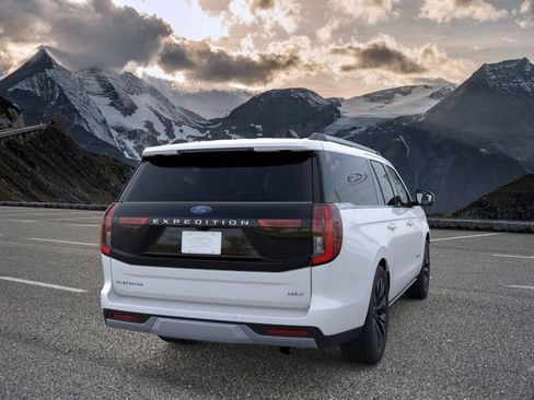 New 2026 Ford Expedition Max Platinum w/ Driver's Package AWD/4WD image 8