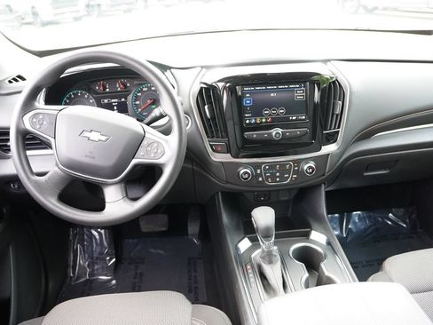 Used 2021 Chevrolet Traverse LS AWD/4WD image 20