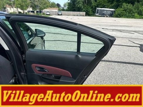 Used 2014 Chevrolet Cruze LT FWD image 29