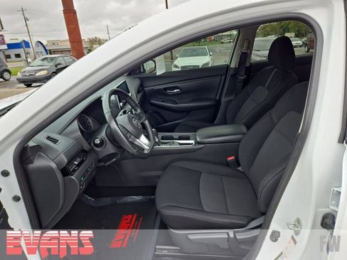 Used 2022 Nissan Sentra SV FWD image 18