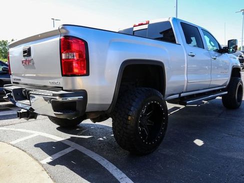 Used 2019 GMC Sierra 2500 Denali w/ Duramax Plus Package AWD/4WD image 28