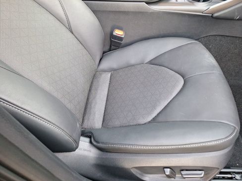 Used 2023 Toyota Camry XSE image 34