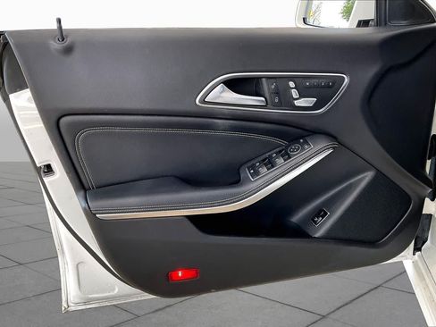 Used 2019 Mercedes-Benz CLA 250 image 21