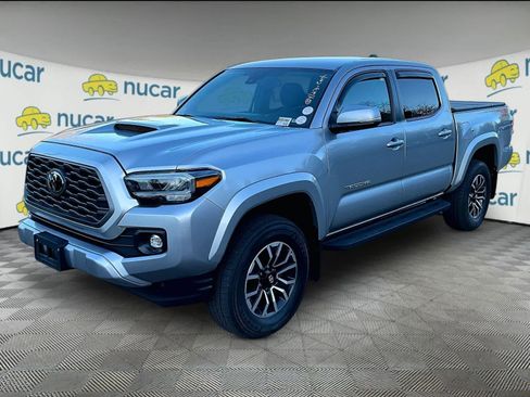Certified 2023 Toyota Tacoma TRD Sport w/ Technology Package AWD/4WD image 2