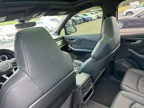 Used 2021 Audi SQ7 Prestige w/ Prestige Package AWD/4WD image 9
