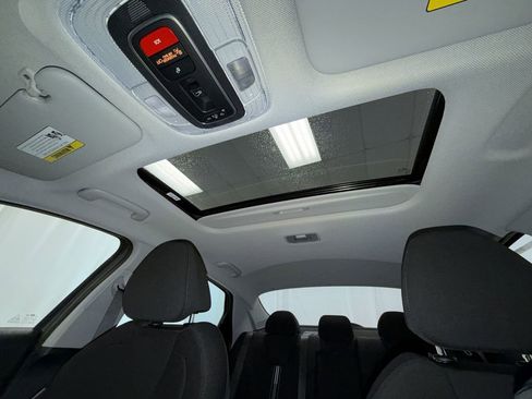 Used 2025 Hyundai Elantra SEL image 20